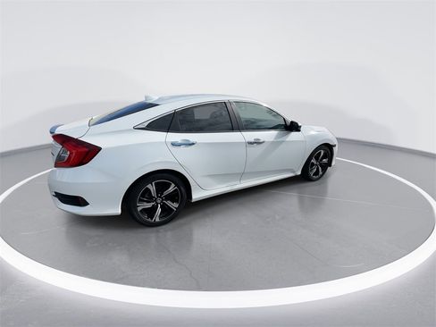 Used 2016 Honda Civic Touring image 14