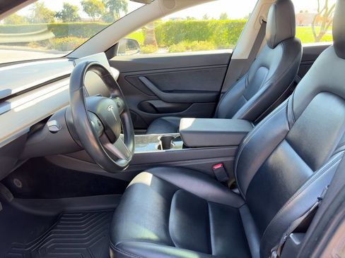 Used 2018 Tesla Model 3 Long Range image 14