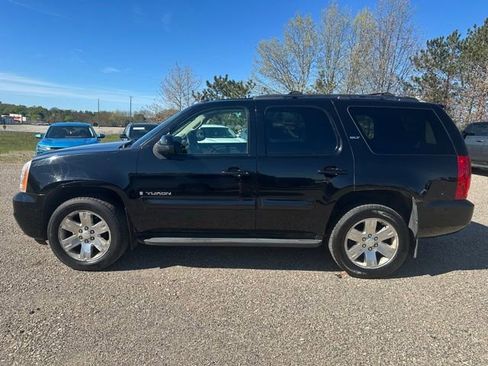 Used 2009 GMC Yukon SLT w/ Preferred Package AWD/4WD image 2