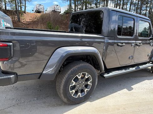 New 2026 Jeep Gladiator Sport image 8