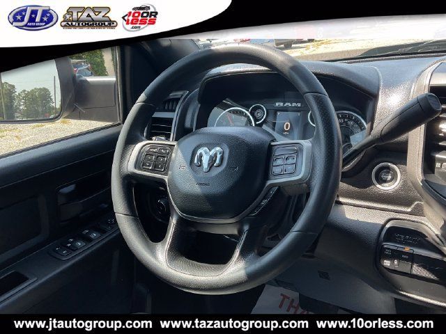 Used 2022 RAM 2500 Tradesman w/ Chrome Appearance Group AWD/4WD image 17