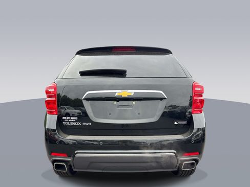 Used 2017 Chevrolet Equinox Premier w/ Enhanced Convenience Package AWD/4WD image 3