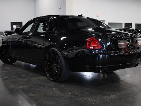 Used 2015 Rolls-Royce Ghost Base image 4