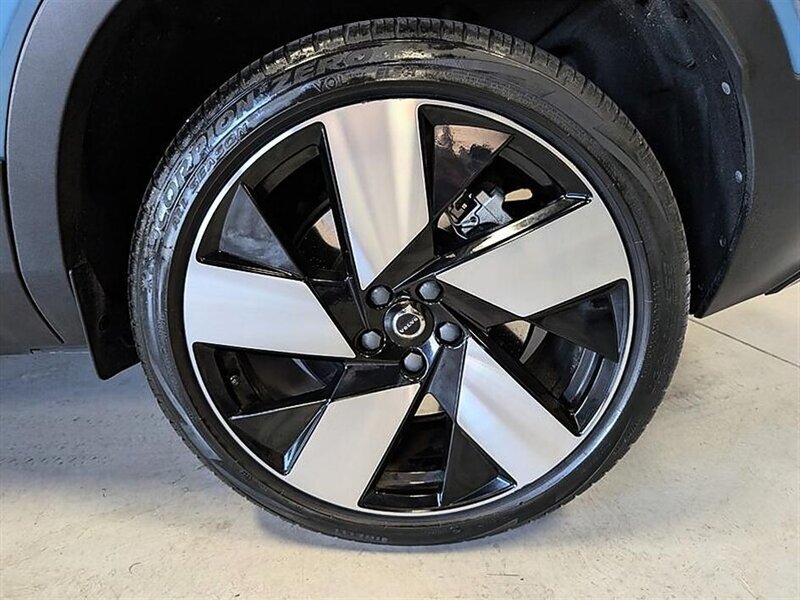 Used 2023 Volvo C40 P8 Recharge Ultimate AWD/4WD image 14