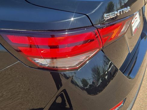 Used 2024 Nissan Sentra SV image 32