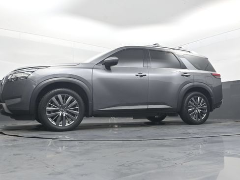 Used 2022 Nissan Pathfinder SL w/ SL Premium Package AWD/4WD image 25