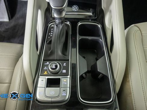 Used 2022 Kia Telluride SX w/ SX Prestige Package AWD/4WD image 22
