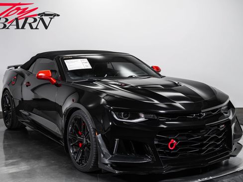 Used 2022 Chevrolet Camaro ZL1 RWD image 17