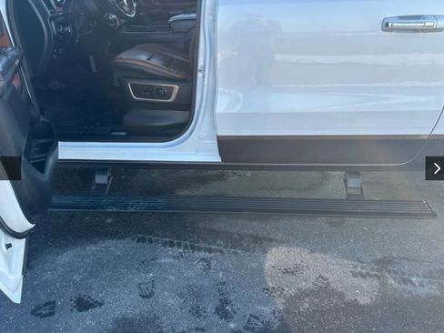 Used 2020 RAM 1500 Limited image 9