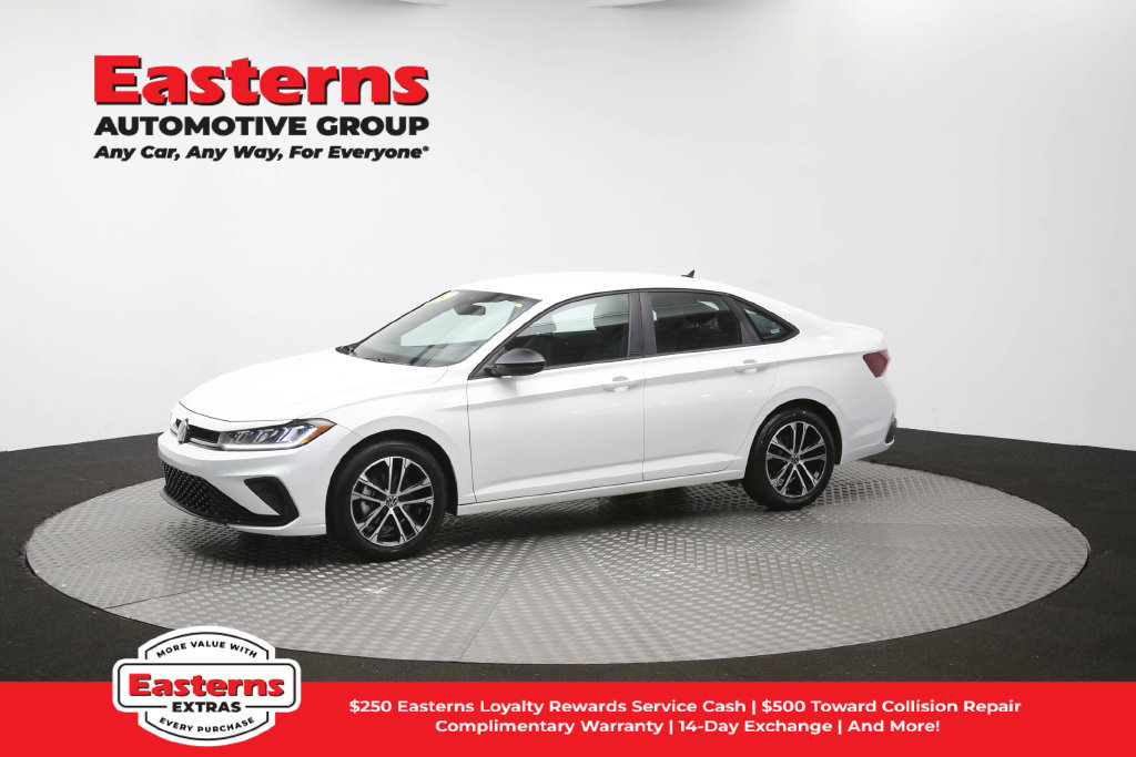 Used 2025 Volkswagen Jetta Sport FWD image 57