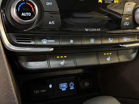 Used 2020 Hyundai Santa Fe SEL w/ Convenience + Premium Package AWD/4WD image 30