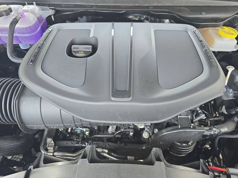 New 2026 RAM 1500 4x4 Crew Cab image 29