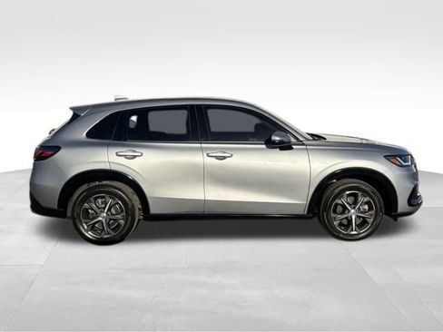 Used 2023 Honda HR-V EX-L image 4