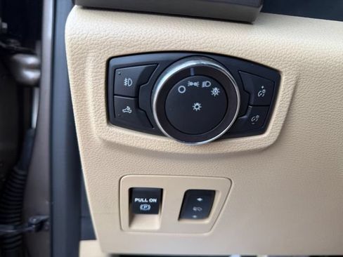 Used 2019 Ford F150 XLT w/ Equipment Group 302A Luxury RWD image 12