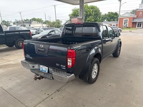 Used 2017 Nissan Frontier SV AWD/4WD image 3