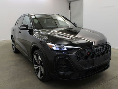 New 2026 Audi SQ5 Premium Plus image 6