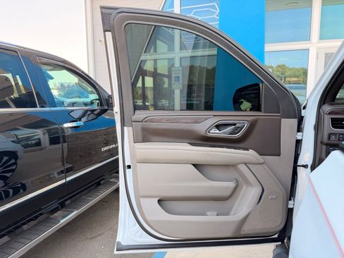 Used 2021 Chevrolet Tahoe Z71 AWD/4WD image 18