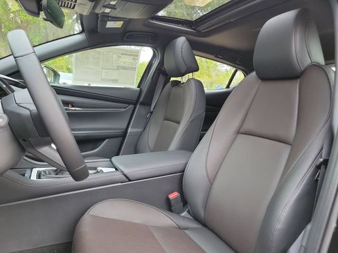 New 2026 MAZDA MAZDA3 2.5 S Hatchback w/ Premium Pkg FWD image 16