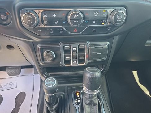 Used 2021 Jeep Wrangler Unlimited Sport AWD/4WD image 42
