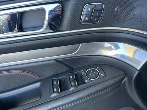 Used 2018 Ford Explorer Sport w/ Equipment Group 401A image 27