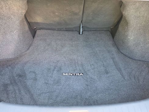 Used 2013 Nissan Sentra SV FWD image 20