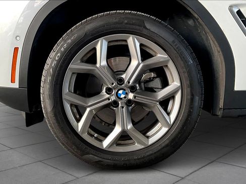 Used 2025 BMW X4 xDrive30i image 11