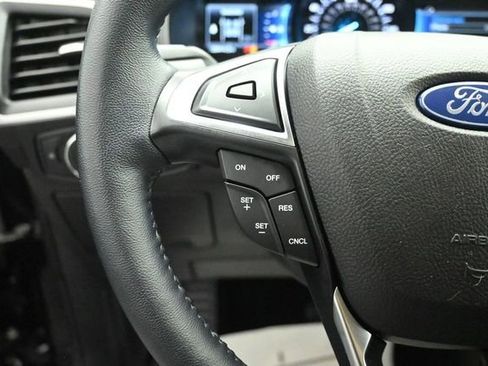 Certified 2022 Ford Edge SEL w/ Convenience Package AWD/4WD image 12
