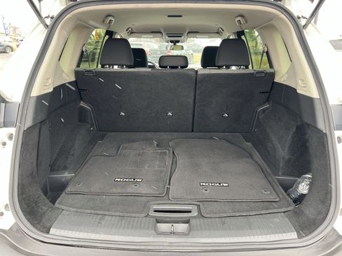 Used 2023 Nissan Rogue SV image 24