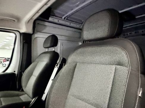 Used 2025 RAM ProMaster 2500 w/ Convenience Group FWD image 23