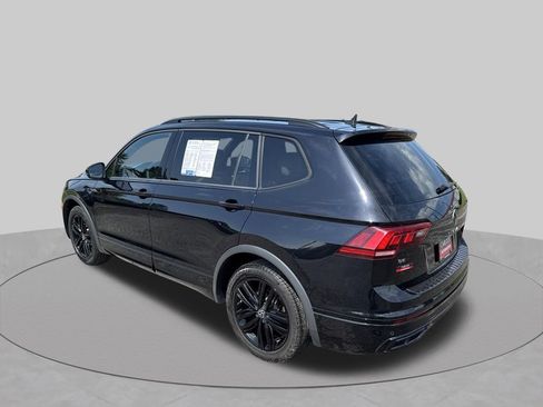 Certified 2022 Volkswagen Tiguan SE R-Line FWD image 6