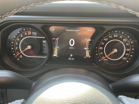 New 2025 Jeep Gladiator Rubicon w/ Convenience Group image 15