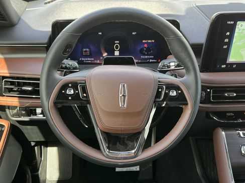 New 2026 Lincoln Aviator Reserve w/ Luxury Package RWD image 12