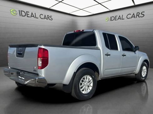 Used 2017 Nissan Frontier SV RWD image 5