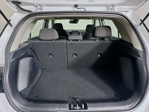 Used 2023 Hyundai Venue SEL image 29
