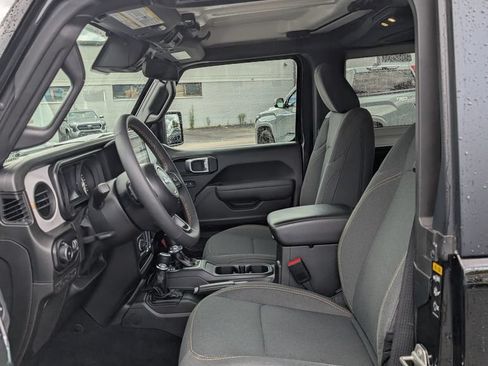 Used 2024 Jeep Wrangler Sport AWD/4WD image 13