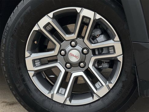 Certified 2025 GMC Terrain Elevation image 9