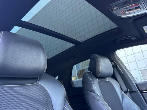 Used 2023 Genesis GV70 2.5T w/ Sport Prestige Package image 18