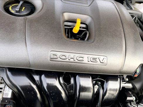 Used 2022 Kia Forte LXS image 32