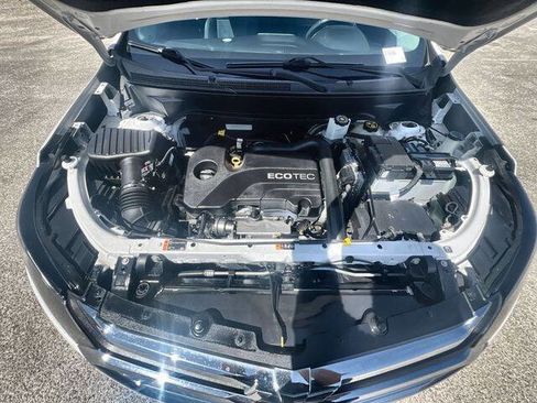 Used 2019 Chevrolet Equinox Premier image 29
