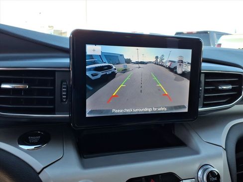 Certified 2023 Ford Explorer XLT w/ Equipment Group 202A image 21