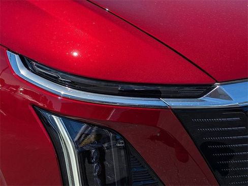 New 2026 Cadillac Vistiq Luxury image 9