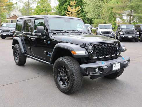 Used 2024 Jeep Wrangler Unlimited AWD/4WD image 1