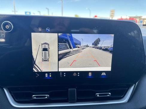 Used 2025 Chevrolet Equinox LT w/ Safety and Technology Package FWD image 20