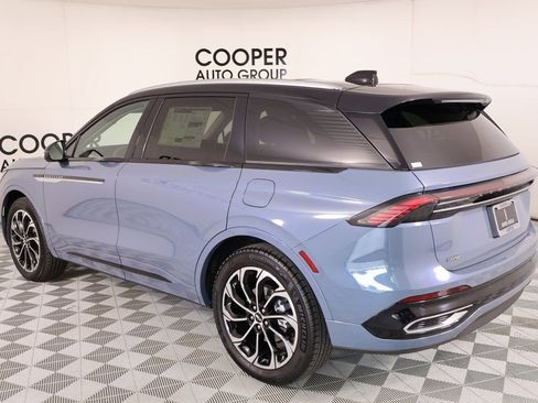 New 2026 Lincoln Nautilus Reserve image 24