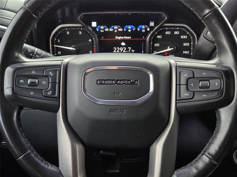 Used 2020 GMC Sierra 2500 Denali w/ Denali Ultimate Package AWD/4WD image 17