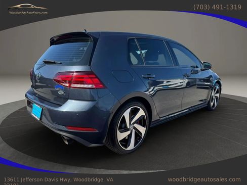Used 2019 Volkswagen Golf 4-Door image 3