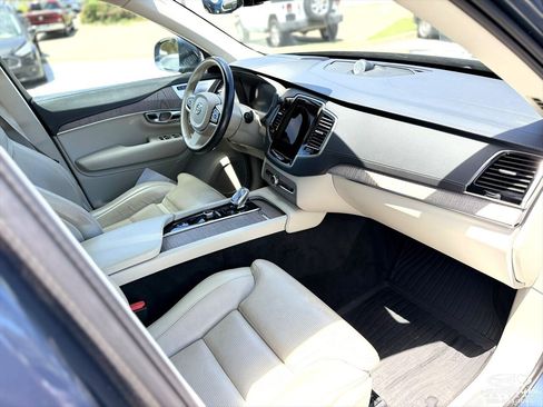 Used 2022 Volvo XC90 T8 Inscription w/ Advanced Package AWD/4WD image 20