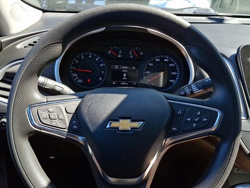 Used 2023 Chevrolet Malibu LT FWD image 28
