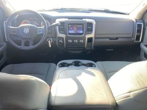 Used 2013 RAM 1500 Classic SLT w/ Premium Display Pkg image 5