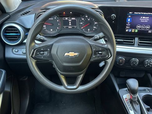Used 2024 Chevrolet Trax LS FWD image 14